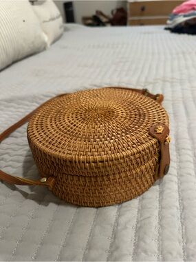 Woven Round Straw Crossbody Bag - Tan